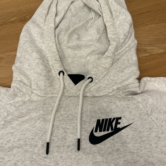 Excellent condition Heather gray Nike hoodie - Picture 2 of 3